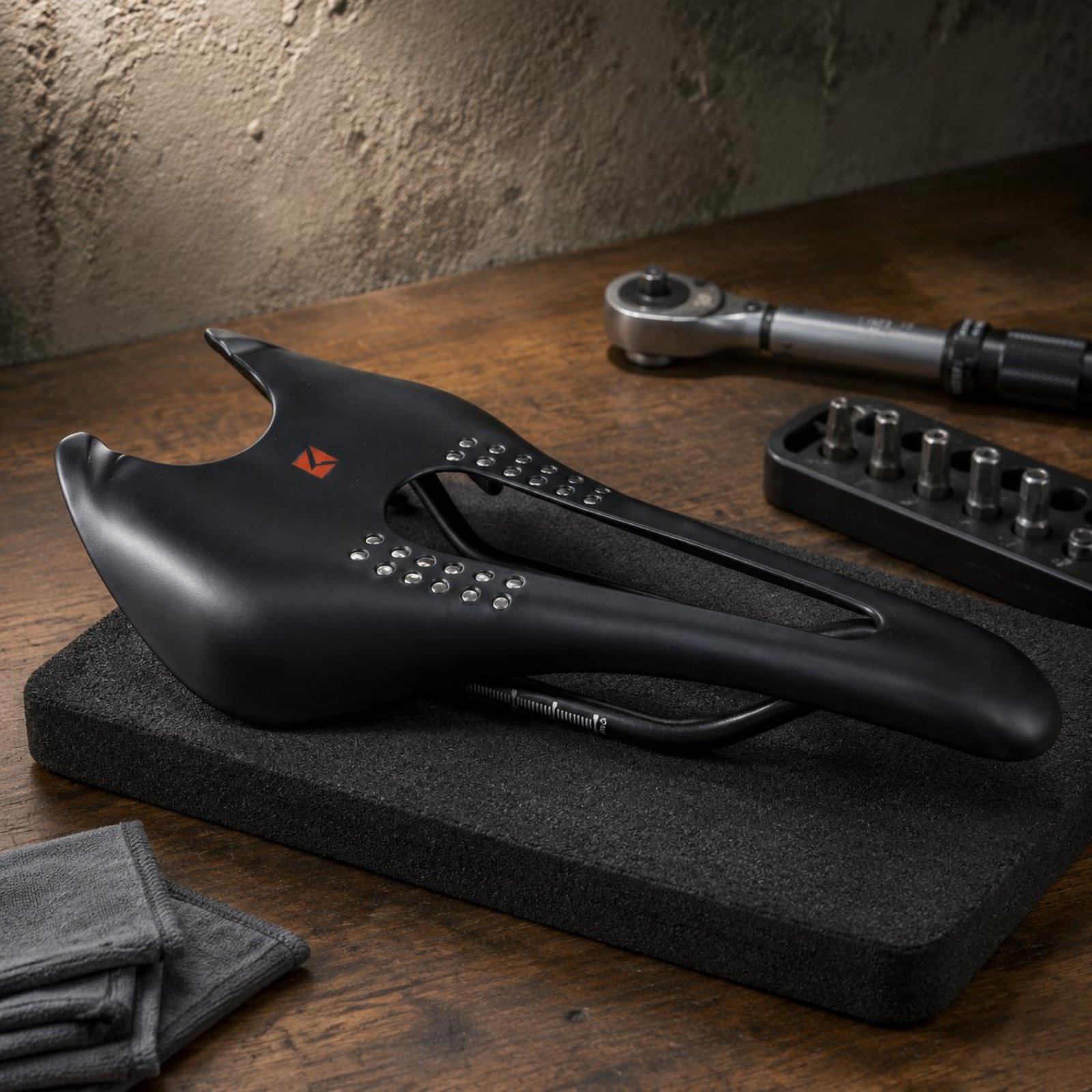Sadel Sepeda Ultralight, Sadel - Ultra Cycling Gear ulasan dan harga